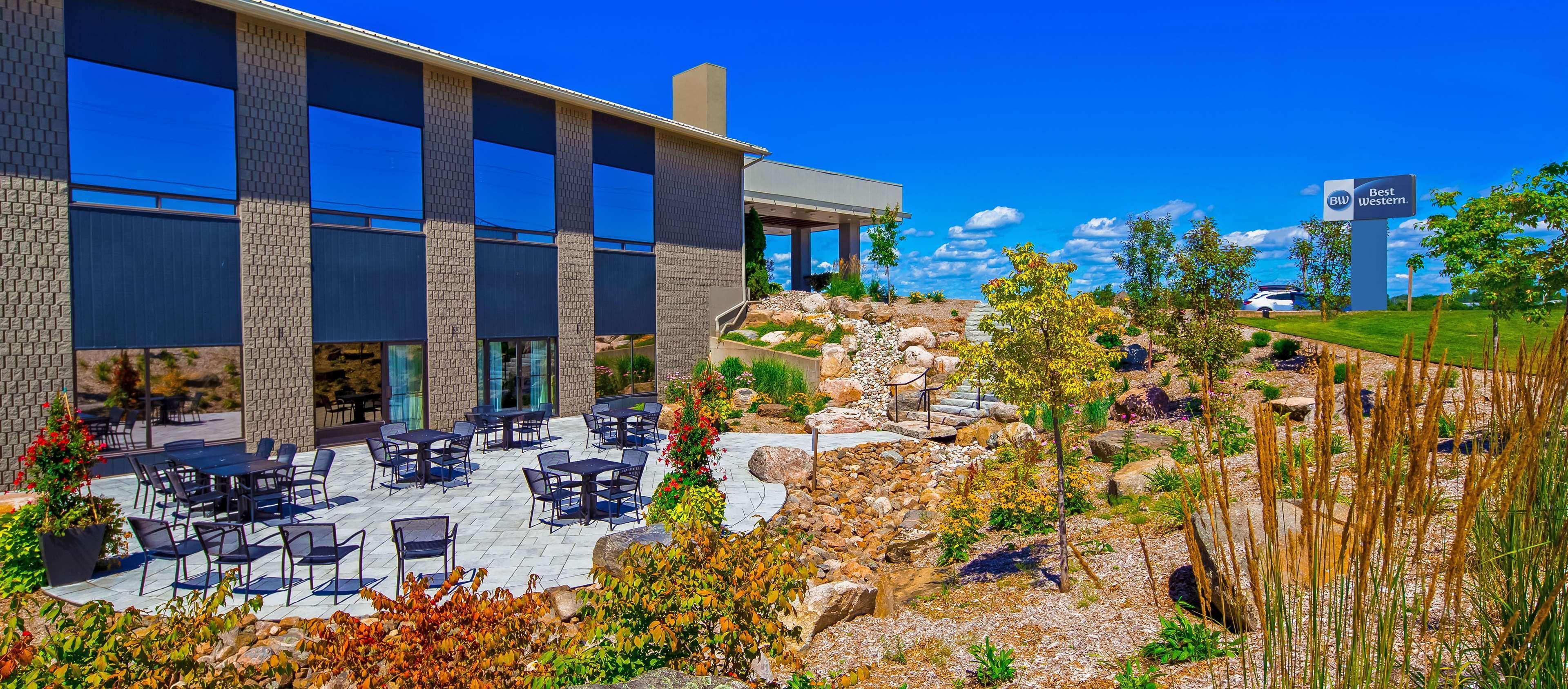 Best Western Pembroke Inn & Conference Centre Exterior foto