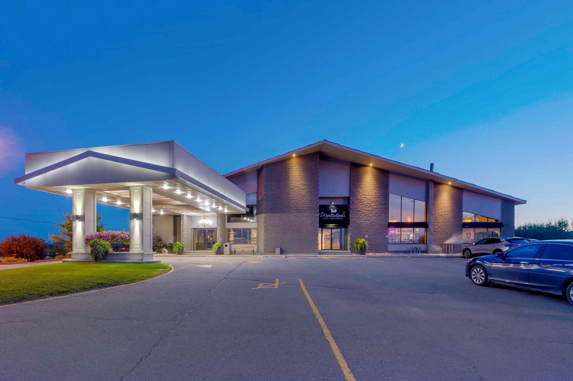 Best Western Pembroke Inn & Conference Centre Exterior foto